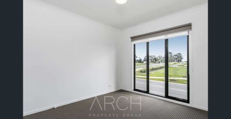 Spacious Townhome! - Photo 3