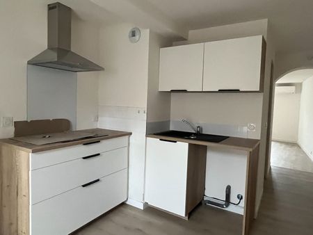 Location Appartement 3 pièces 66m² LEZOUX 63190 - Photo 4