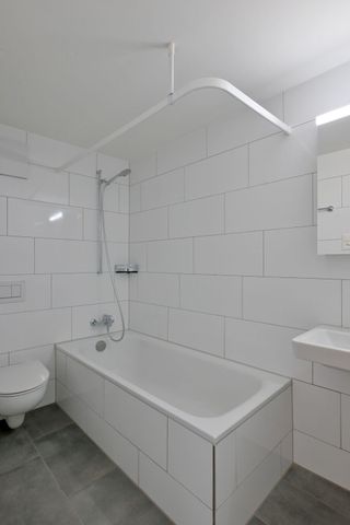 First rental after partial renovation - your new apartment in the heart of Basel - Photo 4