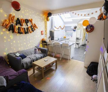 5 bedroom house to rent - Photo 1