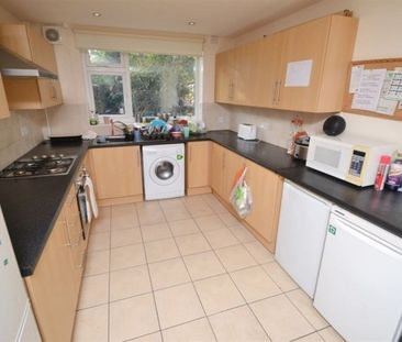 6 double bedroom student house in West Bridgford - Photo 2