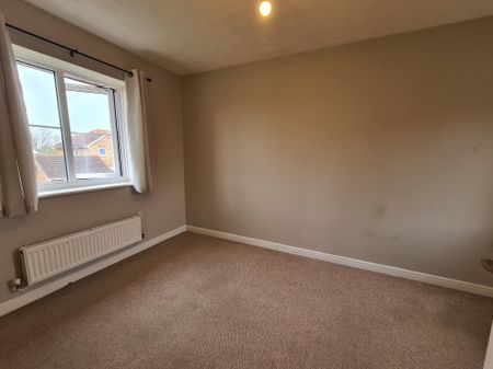 Kingfisher Drive, Harwich - Photo 3