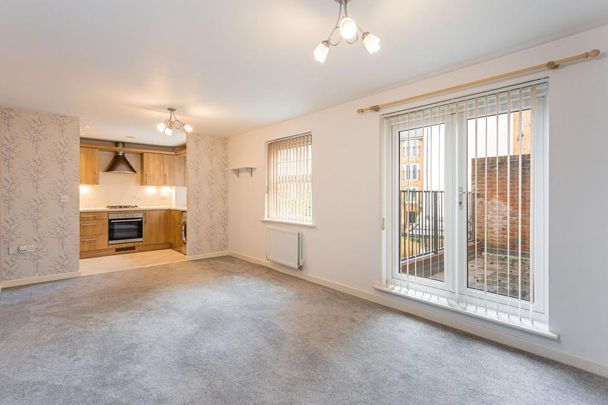 2 bedroom property to rent - Photo 1