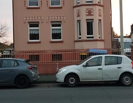 Dachgeschosswohnung mit Spitzboden und Gartennutzung - Photo 1
