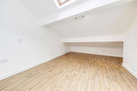 1 bedroom penthouse to rent - Photo 5