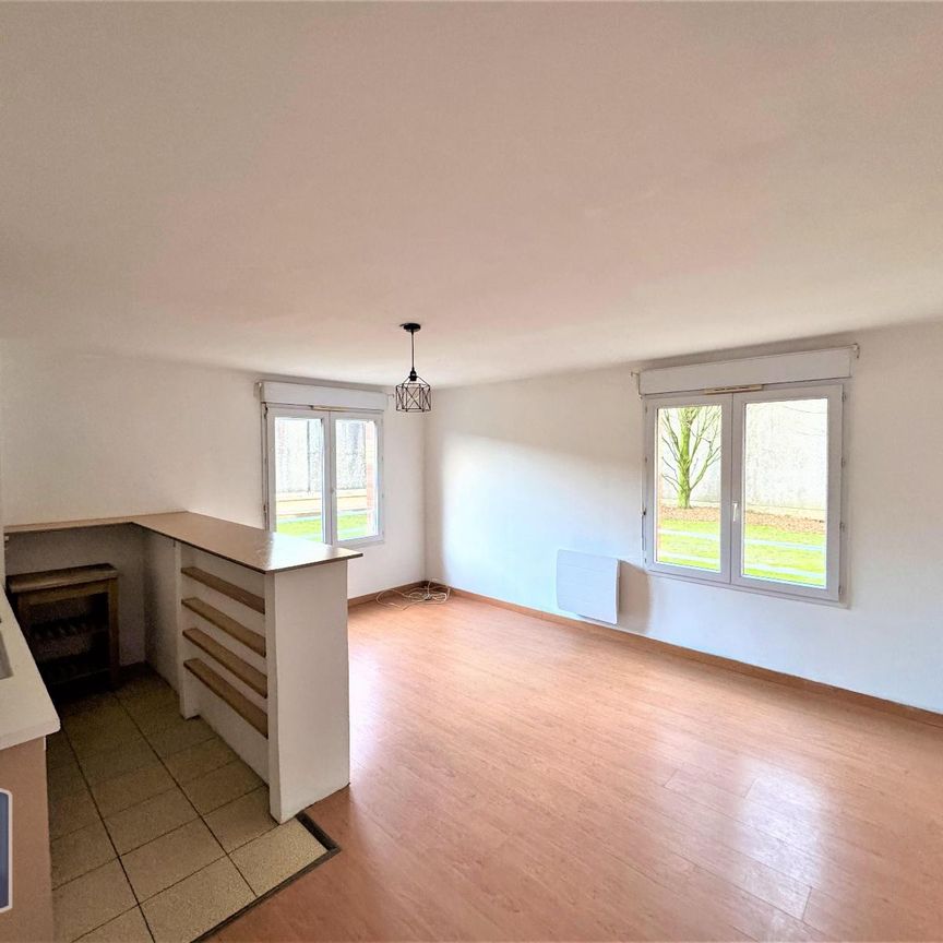 Location Appartement 1 pièce 38m² LILLE 59000 - Photo 1