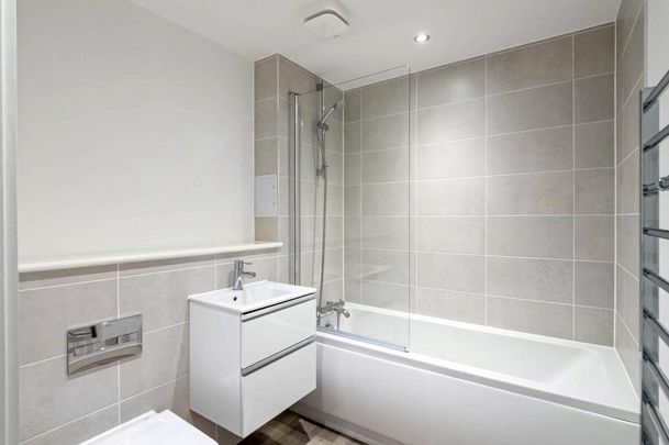 2 bedroom apartment to rent - Photo 1