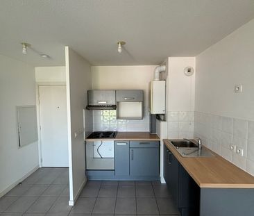 Location Appartement 2 pièces 40m² - Photo 3