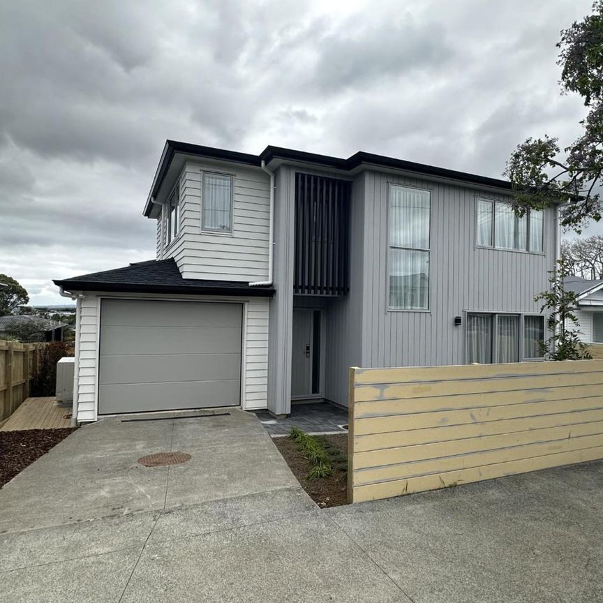 Modern family home in Greenlane - Photo 1