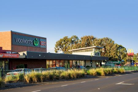 4 Bedroom Family home - Close to Transport - Photo 5