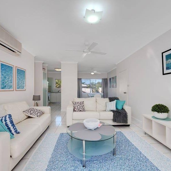 Fully Furnished Top Floor Unit! - Photo 1