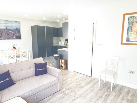 Purley Oaks Road, South Croydon - Photo 1