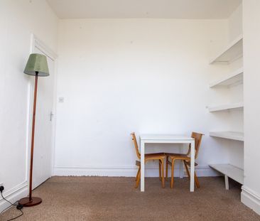 1 Bed Flat, Amhurst Road, E8 - Photo 1