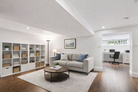 For Lease - 17 Jill Crescent, Toronto, Ontario - Photo 2