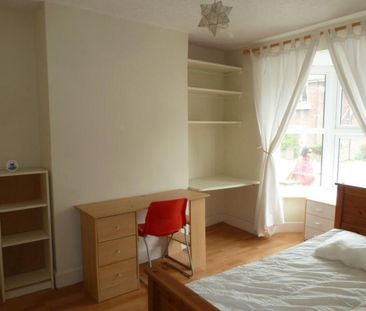 3 bedroom House To Let Total Size: 862 SQ FT - Photo 2