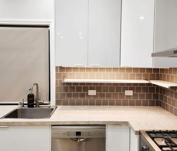 Modern & Low Maintenance Living in Prime North Plympton Location - Photo 4