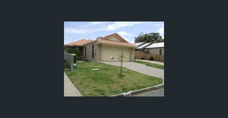 3 BEDROOM LOWSET BRICK WITH AIR CONDITIONED LIVING AREAS - Photo 4