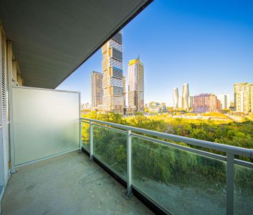 For Lease - 223 Webb Drive Unit# 604, Mississauga, Ontario - Photo 2