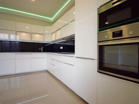 Pronájem bytu 4+kk 107 m2 - Photo 2