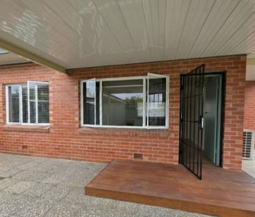 Easy Living in Welland! - Photo 2