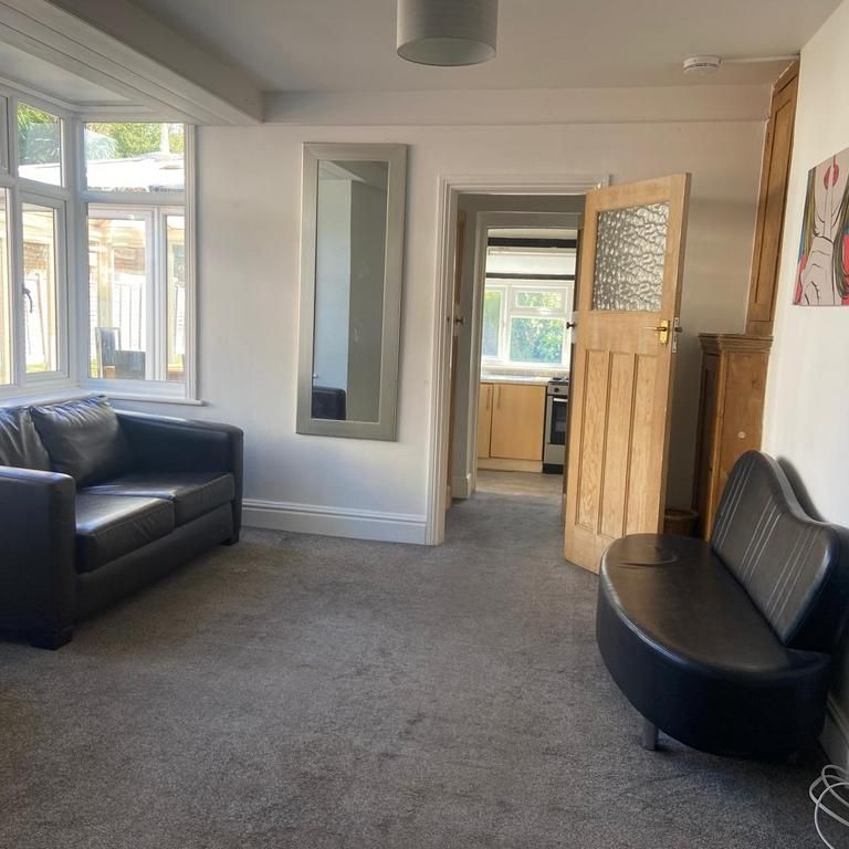 5 bedroom house share to rent - Photo 1