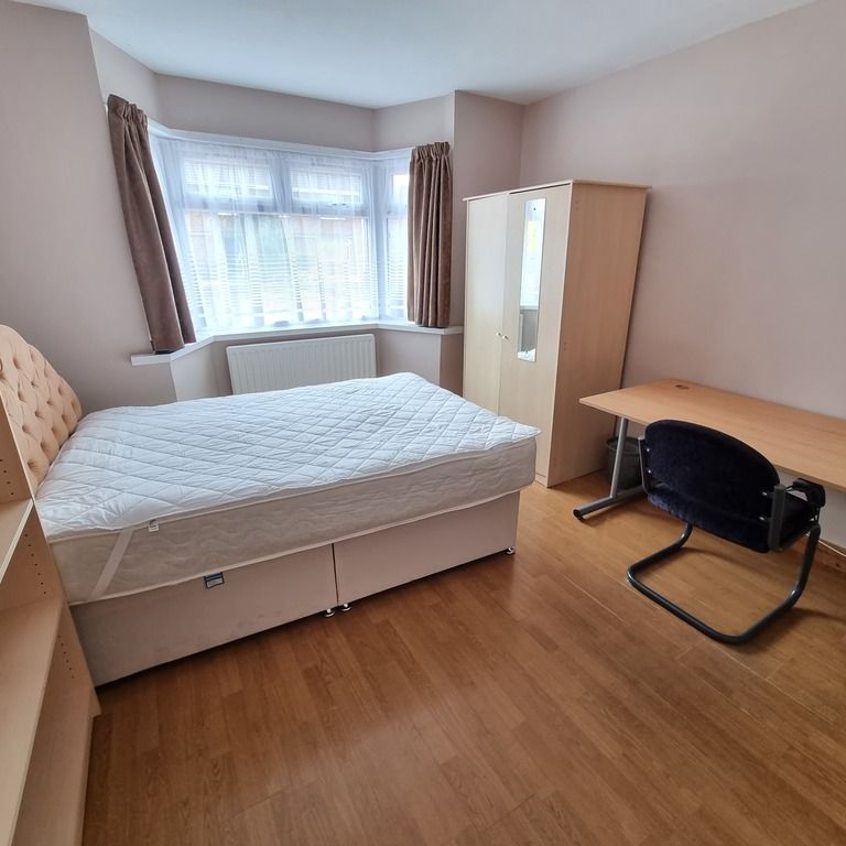 4 Bed Student Accommodation - Photo 1