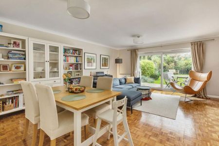 4 bedroom townhouse to rent - Photo 2