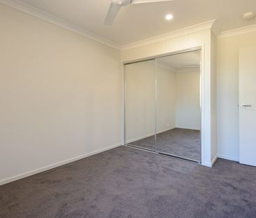 Spacious Townhouse Available Now! - Photo 2