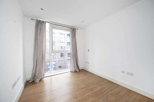 Leman Street, Tower Hamlets, E1 - Photo 1