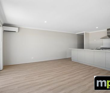 Modern Design, Coastal Lifestyle - Photo 1