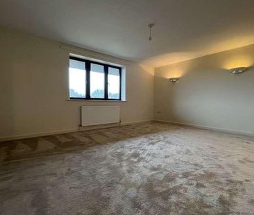 Hatch Warren, Basingstoke, RG22 - Photo 4