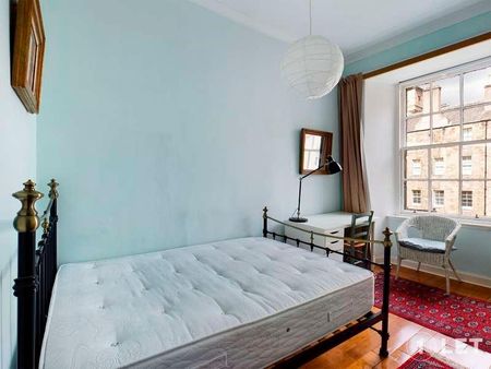 Lawnmarket, Old Town, Edinburgh, EH1 - Photo 3