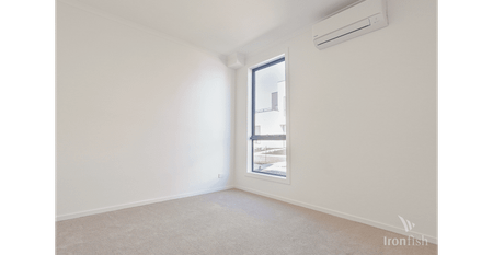 Brand New Home in Aurora Estate Modern, Bright & Convenient! - Photo 4