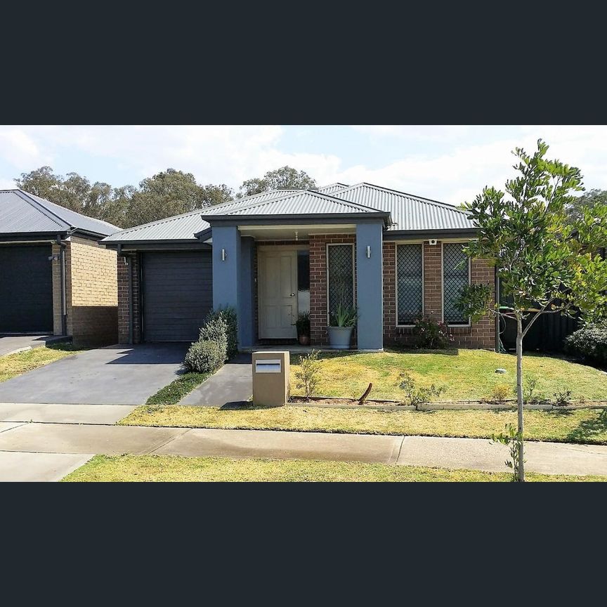 126 Hindmarsh St, Cranebrook, NSW 2749 - Photo 1
