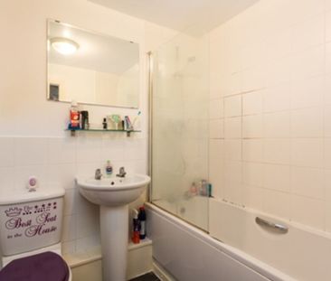 Bolton House, Lawrence Street - P10591 - Photo 1