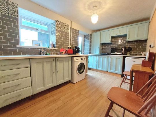 2 bedroom cottage to rent - Photo 1