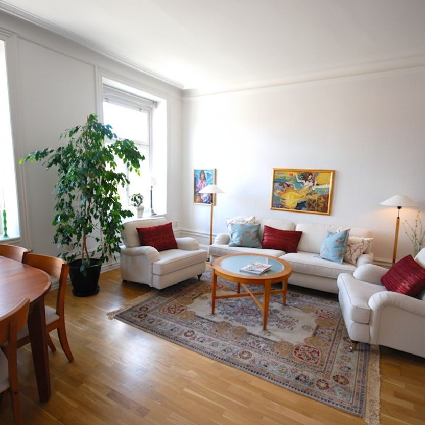 Hofors Centrum: Fyrarummare i markplan - Foto 1