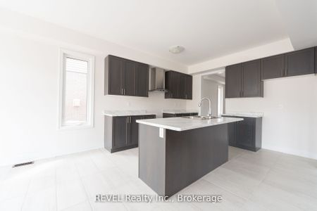 For Lease - 4568 Lyons Parkway, Niagara Falls, Ontario - Photo 2