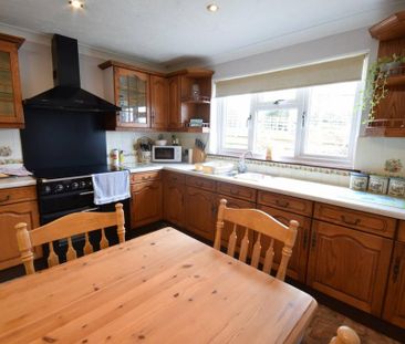 3 bedroom bungalow to rent - Photo 3