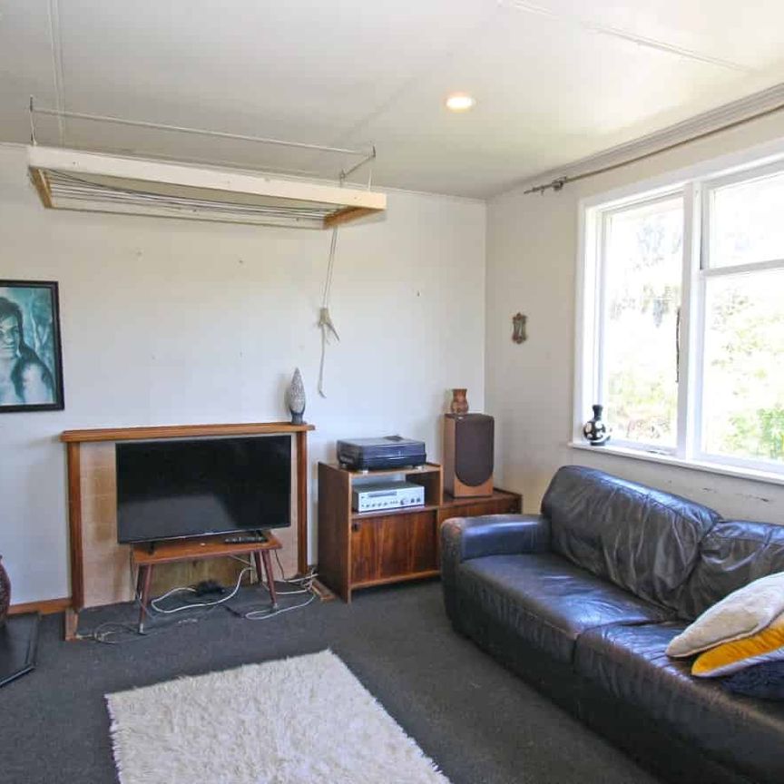 4 Bedrooms & Pets Considered - Photo 1