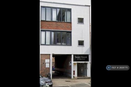 Studio to rent - Photo 5