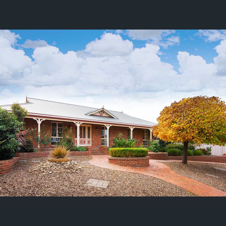 4 Ashley Street, Ironbark, Vic 3550 - Photo 1