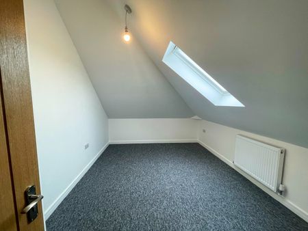 Edgeware Road, Staple Hill, BS16 4LZ - Photo 5
