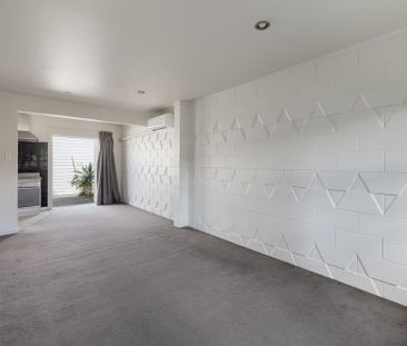 Low-Maintenance 2-Bedroom Unit | Prime Turret Road Location - Photo 4