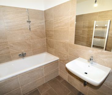 Schnell sein!!! Charmante Zwei-Zimmer-Wohnung mit großer Loggia! Je... - Photo 6