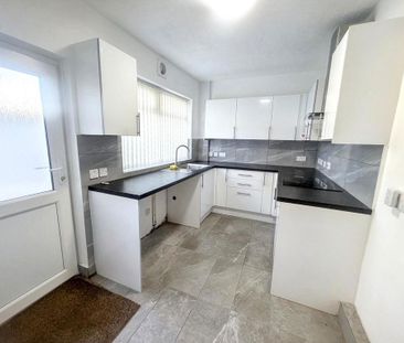 3 bedroom terraced house to rent - Photo 5