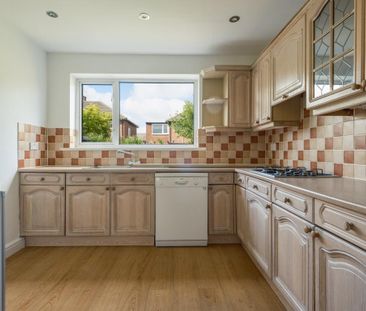 3 bedroom semi-detached house to rent - Photo 5