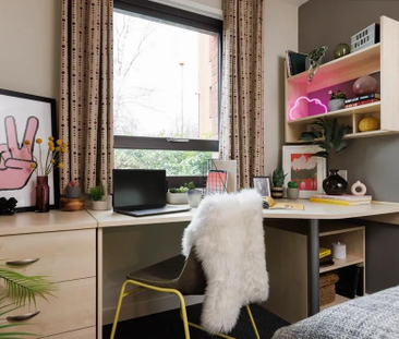 1 bedroom in a flat share to rent - Photo 2