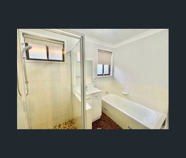 THREE BEDROOM HOME IN GREAT LOCATION! - Photo 3