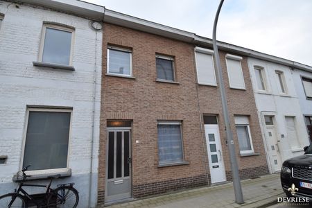 Stadswoning met 2 slaapkamers en zonnige stadstuin te Kortrijk - Foto 3